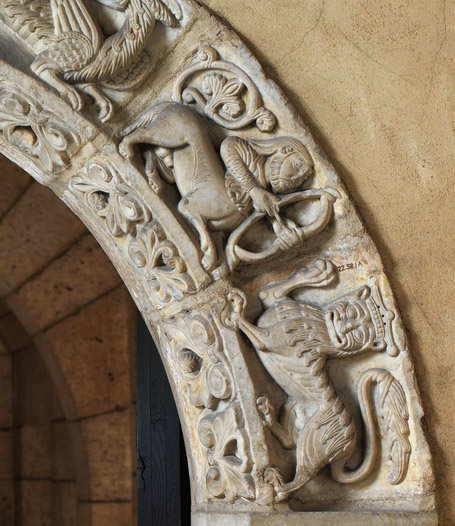 Arch of Beasts detail
